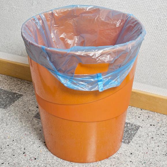  Avfallspåse med handtag blå 30 liter