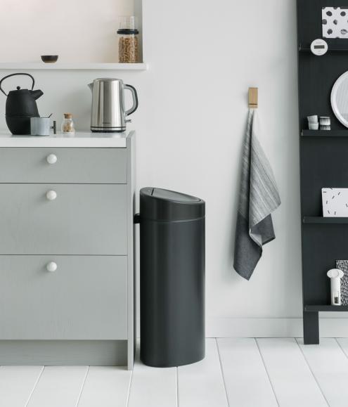  Sopkorg Brabantia Touch Bin 40L Matt svart