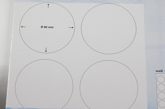  Herma etikett vit diameter 40mm 5066