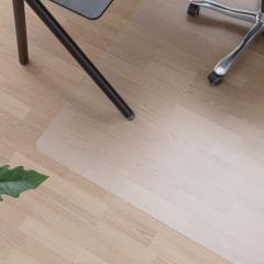  Golvskydd av &aring;tervunnen PET-plast 100x120cm transparent