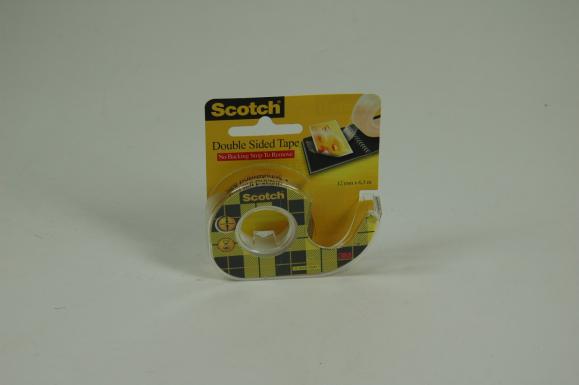  Dubbelhäftande tejp Scotch 136D 12,7mm x 6,3m på hållare