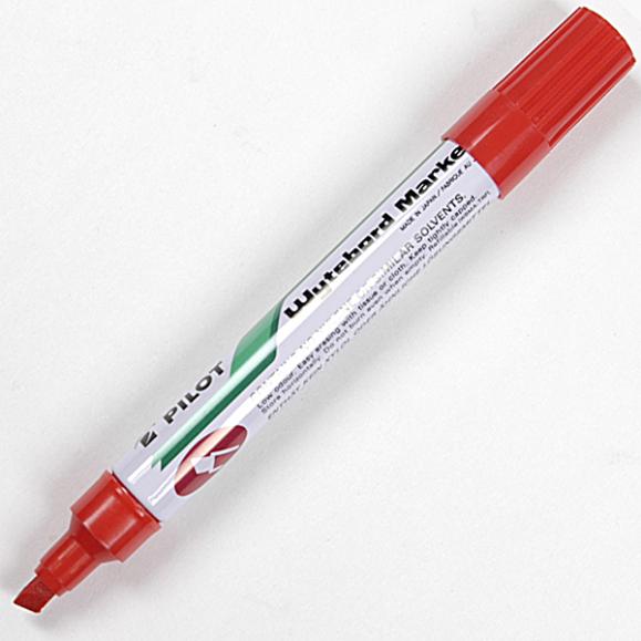  Whiteboardpenna Pilot medium 2-4,5mm röd