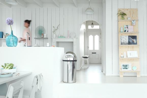  Brabantia Push Bin 60 liter blankborstat stål